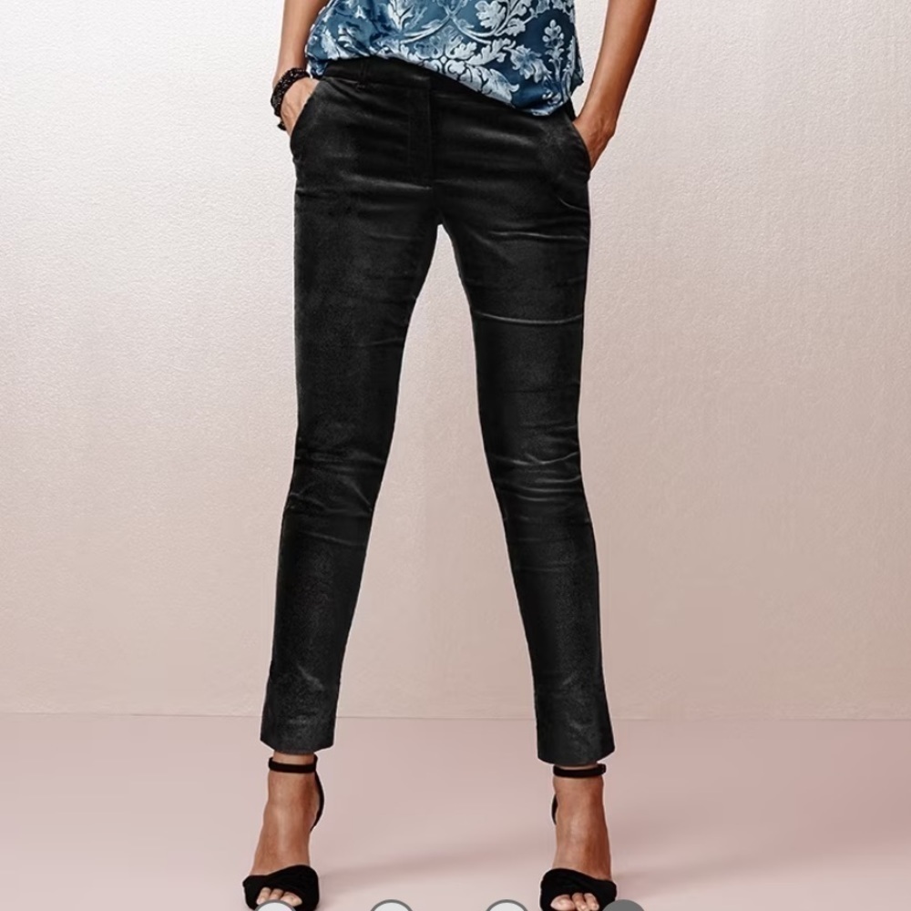 White House Black Market Velvet Slim Ankle Pant - 8